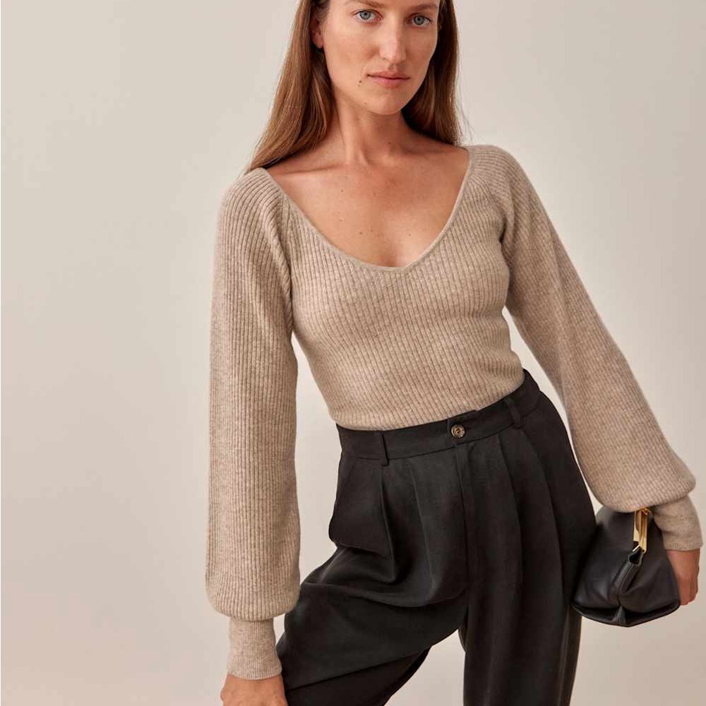 Reformation Hart Cashmere V-Neck Sweater - Grey - Picture 7 of 10